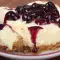 Käsekuchen mit Heidelbeermarmelade