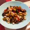 Salat mit gerösteten Auberginen und Bohnen