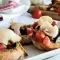 Bruschetta mit geräuchertem Fisch und Tomaten