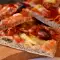 Glutenfreie Pizza Capricciosa mit Buchweizenmehl