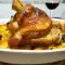 Schweinshaxe mit Kartoffeln, Champignons und Zwiebeln
