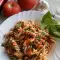 Pasta mit Mozzarella und Tomaten