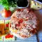 Gefülltes Brot mit Olivensalat