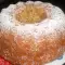 Fluffiger Kuchen mit Äpfeln und Walnüssen