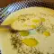 Erbsencremesuppe mit Joghurt