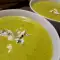 Zucchinicremesuppe mit Blauschimmelkäse