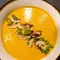 Herbstliche Kürbiscremesuppe mit Pilzen