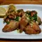 Hähnchenflügel mit Knoblauch und Petersilie im Backofen