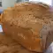 Einkornbrot mit Körner und Honig