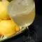Hausgemachter Limoncello Likör