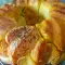 Affenbrot mit Käse und Gewürzen