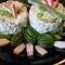 Salat mit Krabbenröllchen