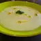 Vegane Cremesuppe mit Blumenkohl und Lauch
