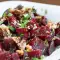 Salat mit Rote Bete und Walnüssen