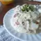 Eiersalat mit Thunfisch, Gurke und Mayonnaise