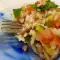 Salat mit Reis und Thunfisch