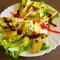 Kopfsalat mit Birnen und Blauschimmelkäse
