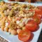 Salat mit Kichererbsen und Thunfisch