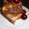 Bunter Schokobrownie mit Kirschen