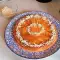Kuchen mit Äpfeln, Marmelade und Walnüssen