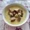Zucchini Sahnecremesuppe mit Croutons