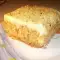 Saftiger Kuchen mit Walnüssen und Eiercreme