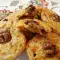 Salzgebäck mit Cheddar, Oliven und Ricotta