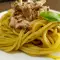 Spaghetti mit Hähnchen und Pesto