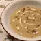 Suppe aus Kastanien und Steinpilzen