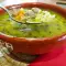 Brennnesselsuppe mit Reis und Champignons
