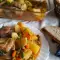 Rinderrippen mit Kartoffeln und Erbsen