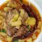 Rindfleisch mit gelben Bohnen und frischen Kartoffeln