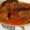 Rindfleisch mit Zwiebeln und Karotten