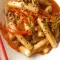 Vegetarisches Tteokbokki mit Süß-Saurer-Soße