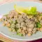 Salat mit Thunfisch, Kichererbsen und Lauchzwiebeln