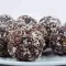 Vegane Pralinen mit Datteln