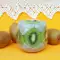 Veganer Chiasamenpudding mit Kiwi und Zitrone