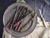 Wie schält und putzt man Spargel?
