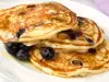 Amerikanische Pfannkuchen mit Heidelbeeren