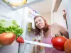 Warum bildet sich Eis im Kühlschrank?