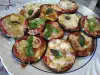 Kleine Keto Auberginen Pizzen