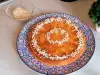 Kuchen mit Äpfeln, Marmelade und Walnüssen