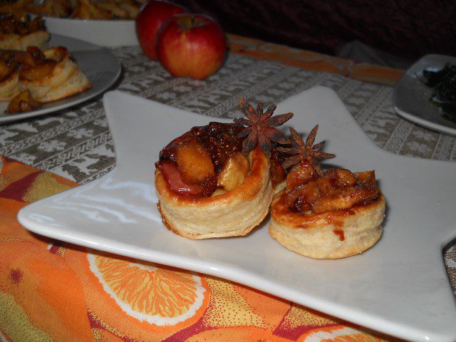 Vol-au-vent mit karamellisierten Äpfeln