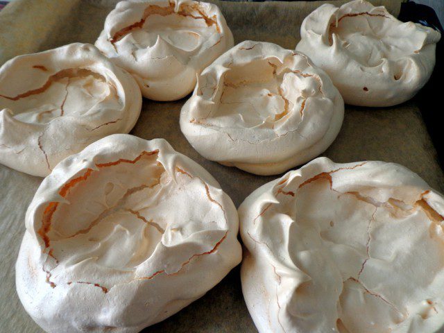 Mini Pavlova Ballerinas