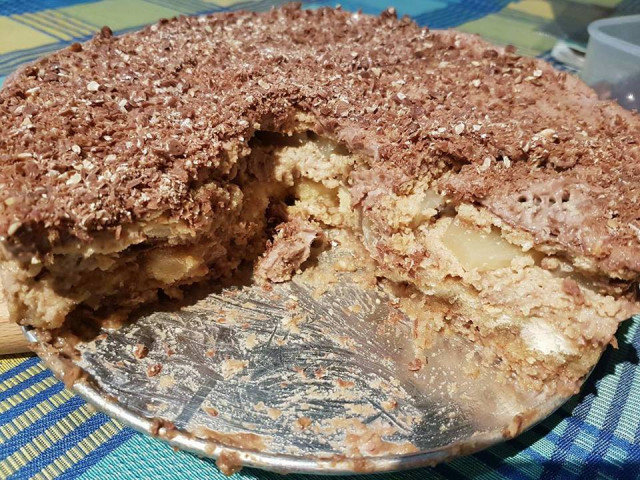 Schoko-Keks-Torte mit Saurer Sahne