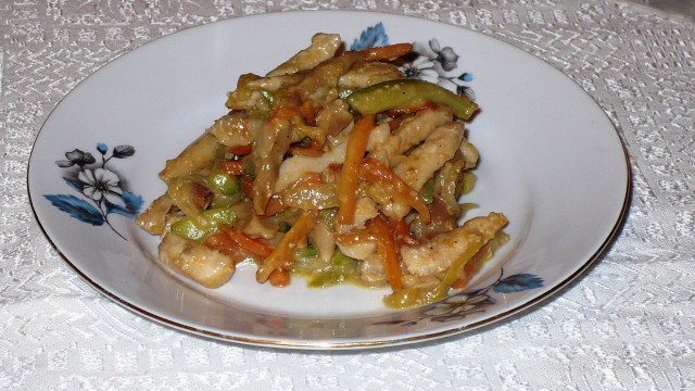 Chinesisches Hähnchen mit Gemüse