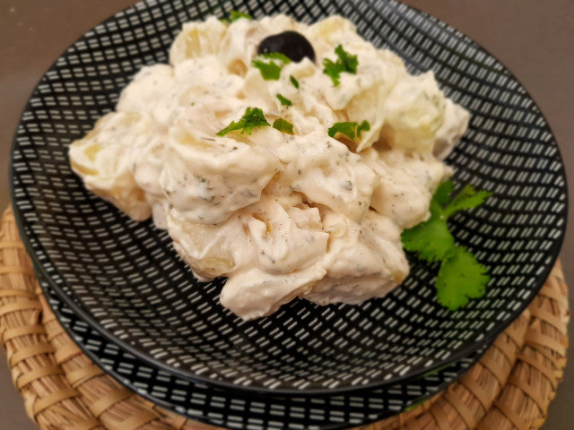 Kartoffelsalat mit Mayonnaise