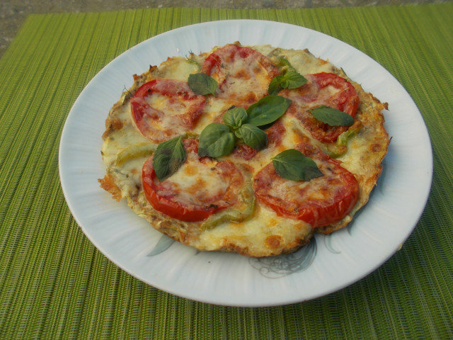Sommerliche Zucchini Pizza (glutenfrei)