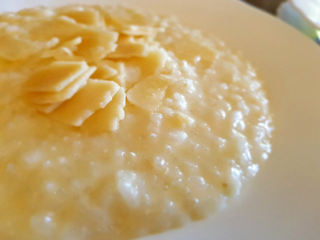 Leckeres cremiges Risotto mit Käse