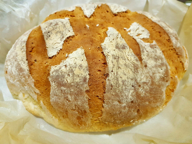 Bauernbrot mit Knoblauch